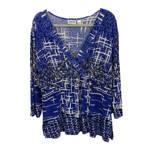 Chicos 3 Faux Wrap Top XL Blue Pattern Slinky Knit 3/4 Sleeve Travelers
